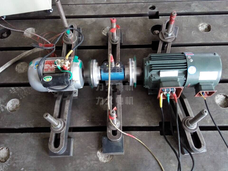 單項異步電機(jī)試驗(yàn)